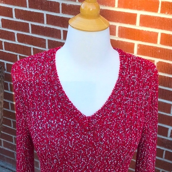 Jones New York Red V Neck Sweater withh Bell Sleeves Size Medium - Picture 2 of 11
